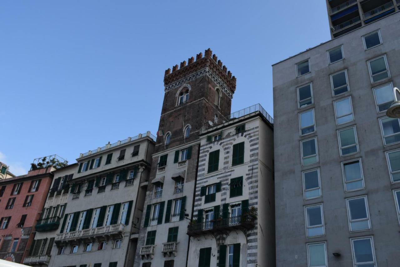Old Port Apartment 4 Beds Genoa Ngoại thất bức ảnh