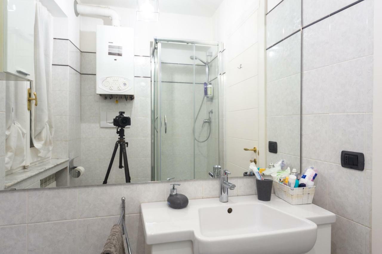Old Port Apartment 4 Beds Genoa Ngoại thất bức ảnh