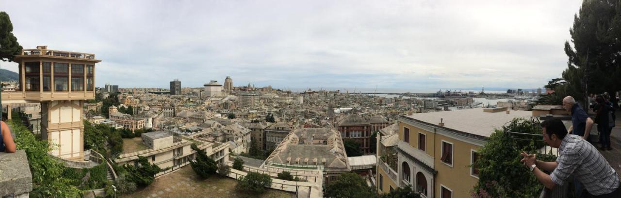 Old Port Apartment 4 Beds Genoa Ngoại thất bức ảnh