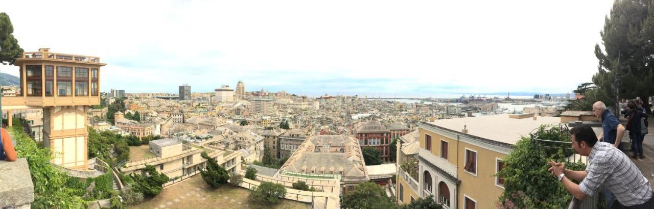 Old Port Apartment 4 Beds Genoa Ngoại thất bức ảnh
